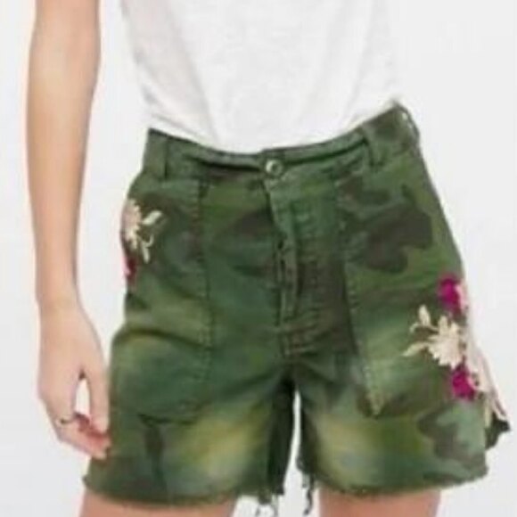 Free People Size 0 Embroidered Floral Camo Boho Cotton High Rise Bermuda Shorts - Picture 8 of 12
